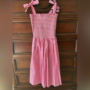 Elizabeth McKay size small smocked dress